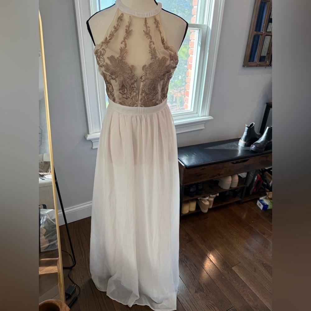 Soieblu Two-Tone Lace Bodice Maxi Dress in Taupe and Ivory